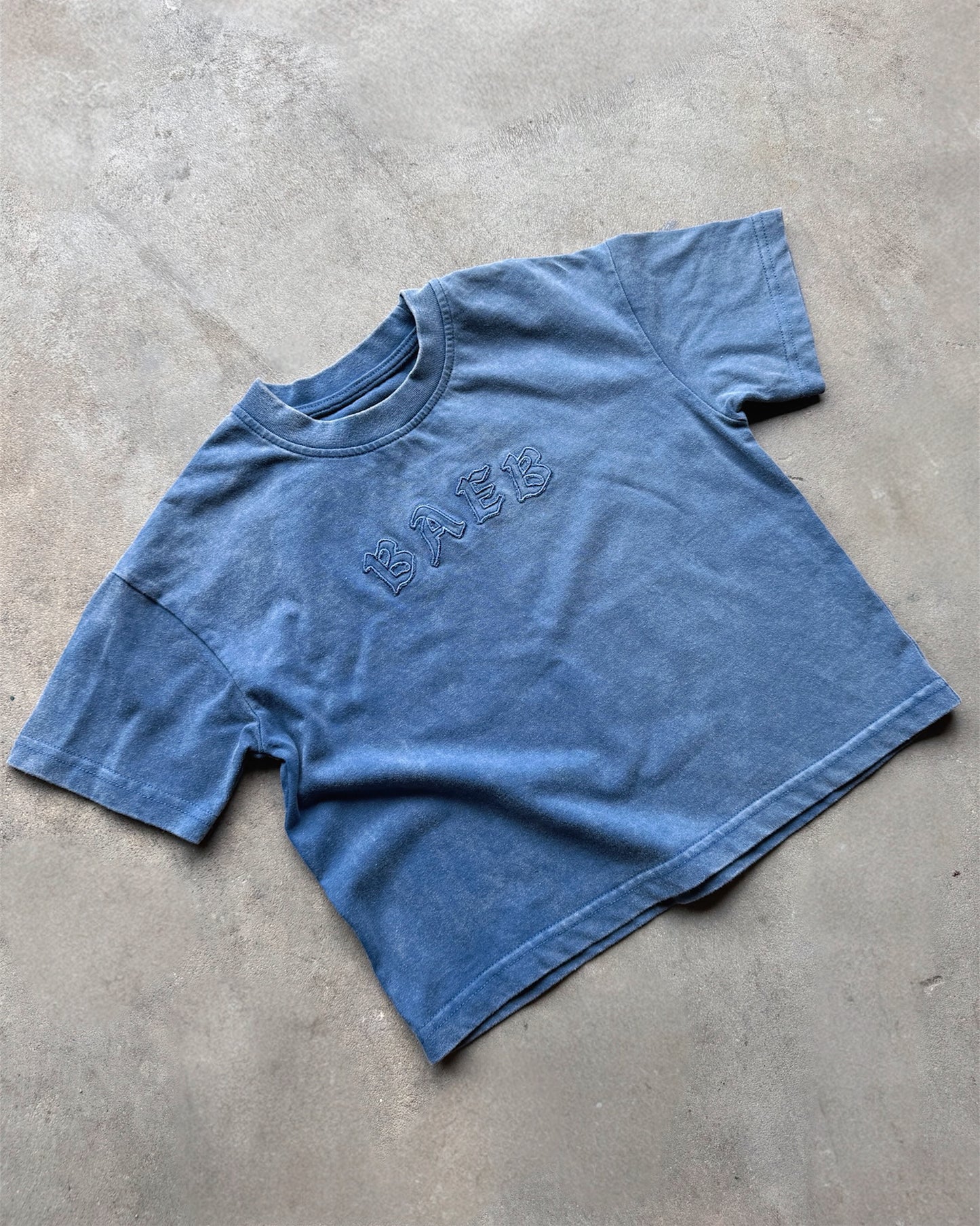The Appliqué Tee - Washed Blue